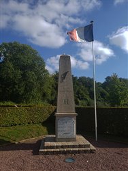 Le monument aux morts - Héronchelles